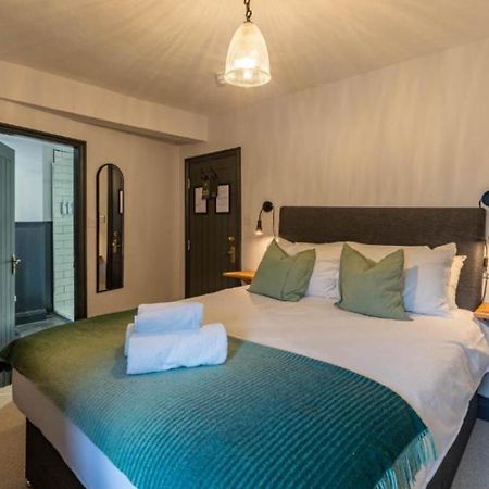 Valencia Hotel Kairo Bagian luar foto